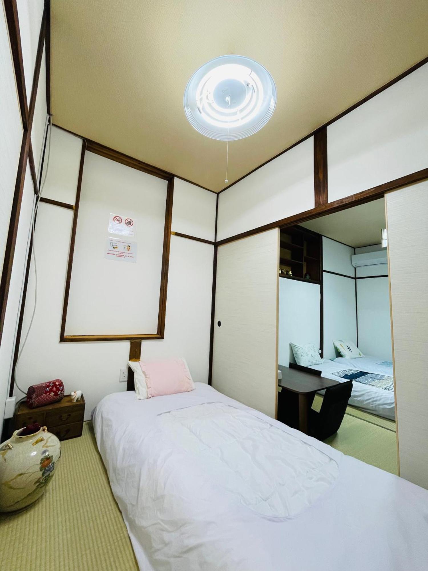 難波心斎橋10Minutes民宿2号室 Ōsaka Exterior foto